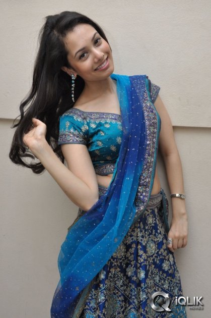 Natalie-Rout-at-Hang-Up-Movie-Audio-Launch